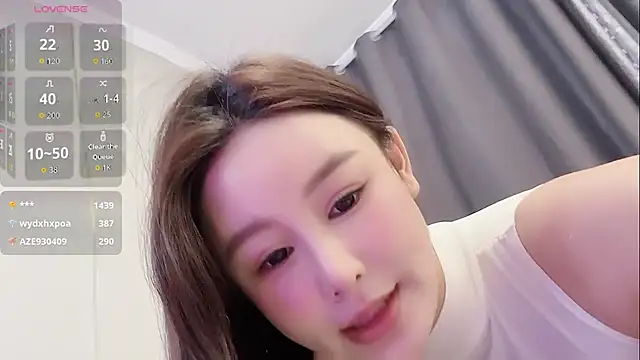 camille-w Live Webcam on Stripchat