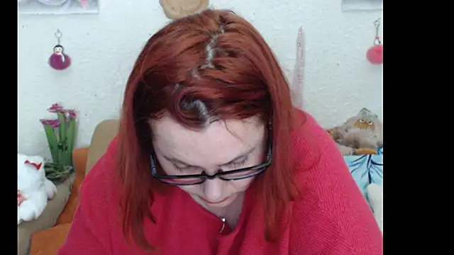 PlayfullMature webcam