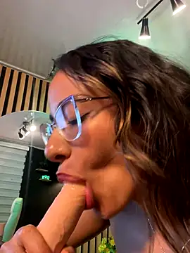 elegant__rouse webcam