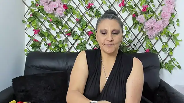 adult roleplay chat Merlyna Goldens