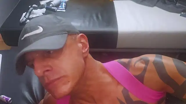 slavic_boy_39 webcam