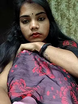 Sexy-Riyanshi webcam