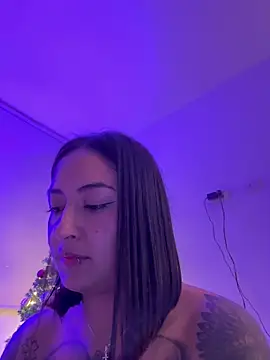 Rae_Lil_White webcam