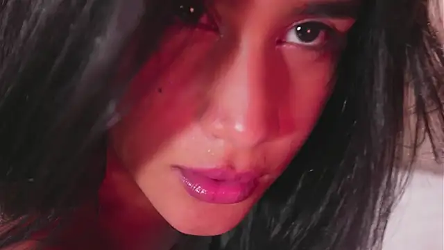 bonniekim_ (F young) - sensual striptease