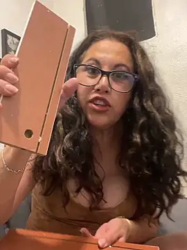 MirandaLatinaLovely webcam