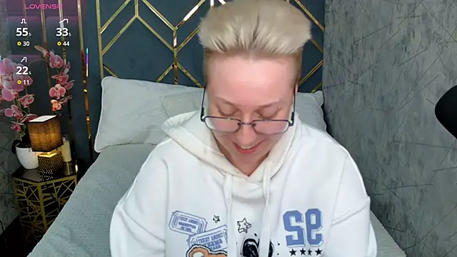 AlexandraGreen webcam