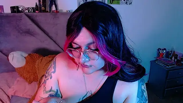 XxGreenGoodxX webcam