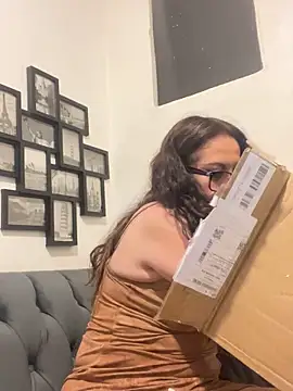 MirandaLatinaLovely webcam