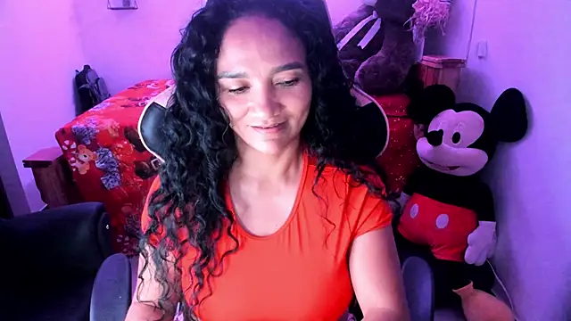 rayza_mature_154 webcam