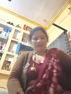 chat on line Rakhi99x