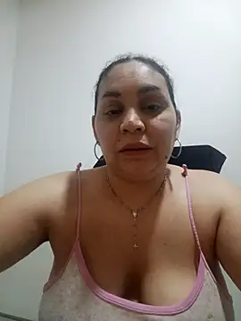 mirandasoto - MirandaSoto's free webcam - UK Sex Cams