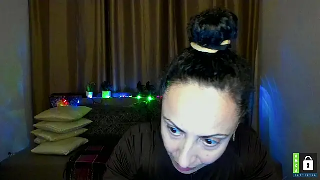 Arianasweety23 webcam