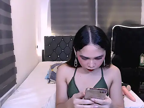 sylvannia_cumslut webcam