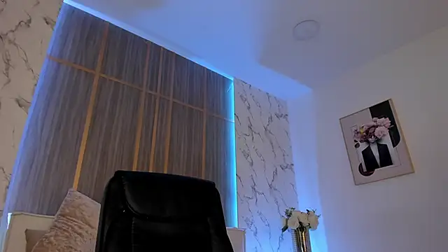 IsabellaAllen webcam