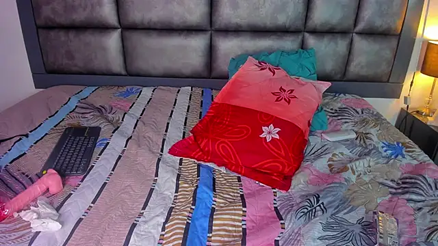 Sasha_Picot17 webcam