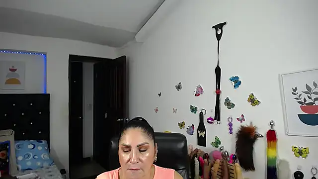 mature_bigboobs10 webcam