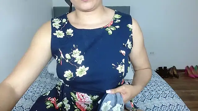 celeste_2023 (F young) - fulll nude +cum show