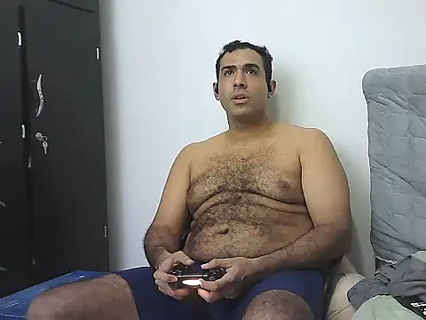 AlphaLatinoBear webcam