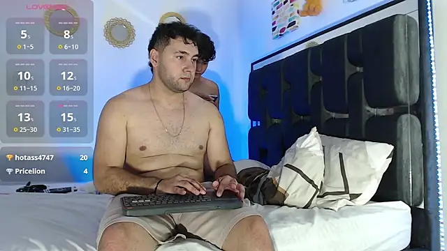 Thyler_and_valerio webcam