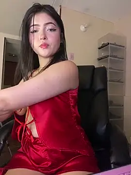 KyliePinkk_ webcam