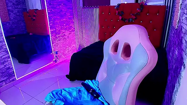 mia_hernnandez webcam