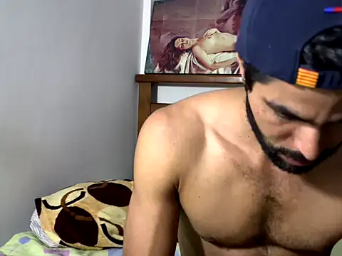 hideonbush051 webcam