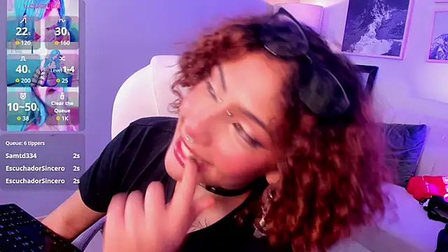 Raven_Curly webcam