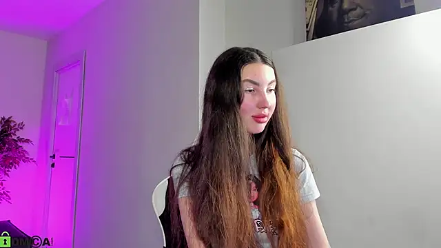 LiraRevery webcam stripchat model stream image