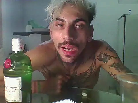 PitbullDiablo1 webcam