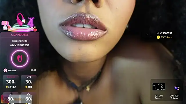 HOTBLACKANDWHITE2 webcam