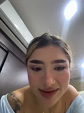 arianavillada (F young) - I GET NAKED IN FRONT OF MY MONITORS