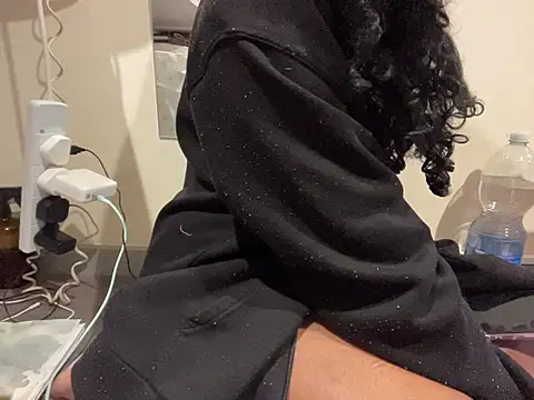 iveedie017 (F teen) - naked and connect toy