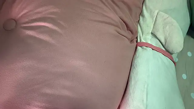 AngelwithEcup webcam