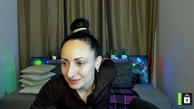 Arianasweety23 webcam