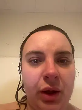 lairarose (F young) - Shower time