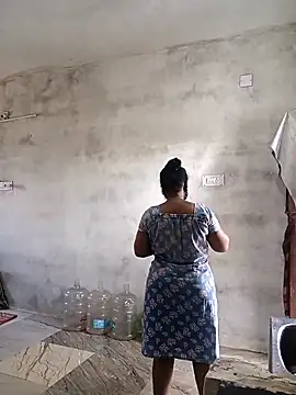 MaaliiiPonuTamil webcam