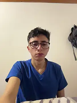 CamiRojas_boy webcam