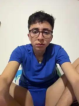 CamiRojas_boy webcam