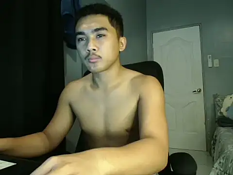 pinoyAdrianneXXX webcam
