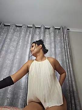 Indian_GlowingMiax webcam