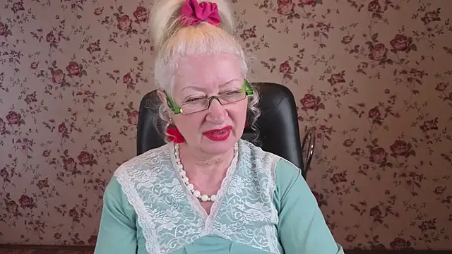 Maya_Mayflower webcam