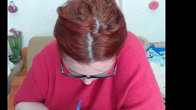 PlayfullMature webcam