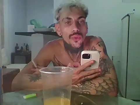 PitbullDiablo1 webcam