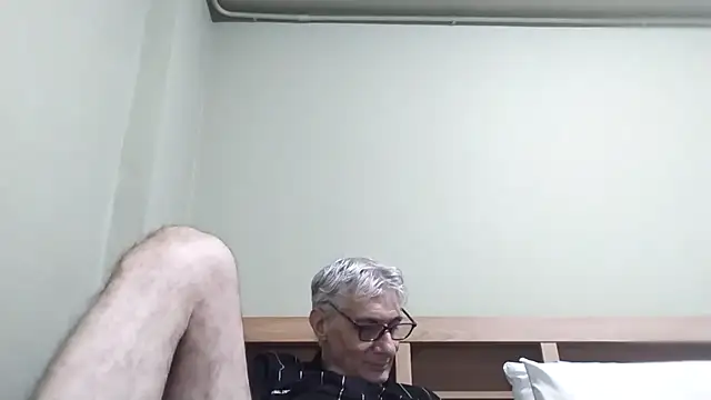 BIGUNCUTHARDCOCK webcam