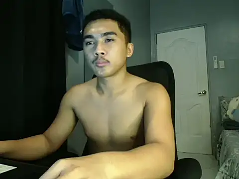 pinoyAdrianneXXX webcam