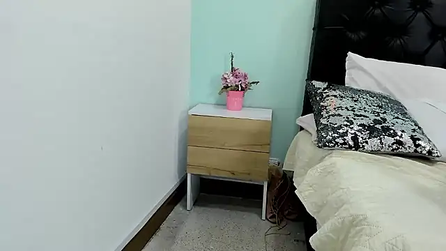 Marianee_Rousse webcam