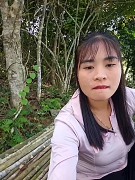 Squirrel-Pear webcam