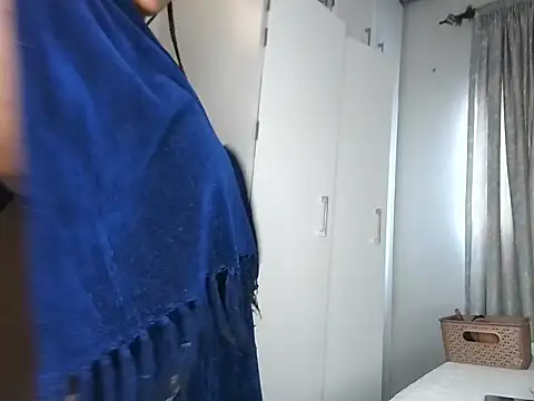 Bustygoddess32 Live Webcam on Stripchat