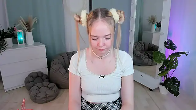 BellaMontgomery webcam