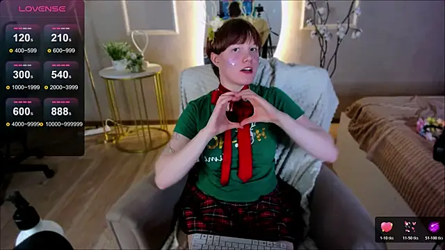 DreamyLuna webcam stripchat model stream image